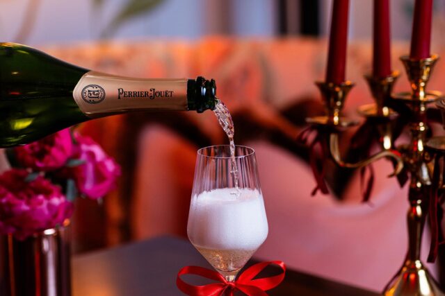 Asian restaurant in Downtown Dubai Valentine's Day Romantic Dining menu, let romance unfold at MiMi Mei Fair with Taste of Love.